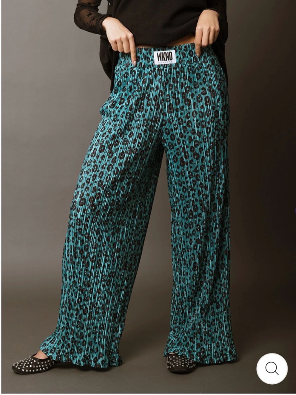 Wknd chasers Leopard Plisse Pants - Jade